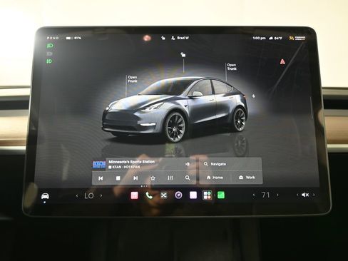 Used 2023 Tesla Model Y Long Range AWD/4WD image 25