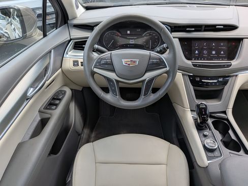 Certified 2023 Cadillac XT5 Premium Luxury FWD image 14