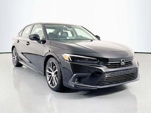 Certified 2023 Honda Civic Touring image 3