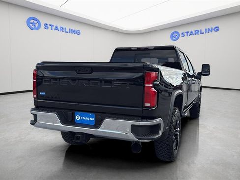 Used 2025 Chevrolet Silverado 2500 LTZ w/ LTZ Premium Package image 16