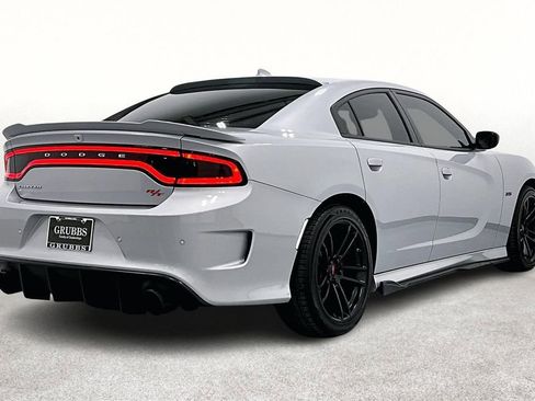 Used 2023 Dodge Charger R/T w/ Navigation & Travel Group image 2
