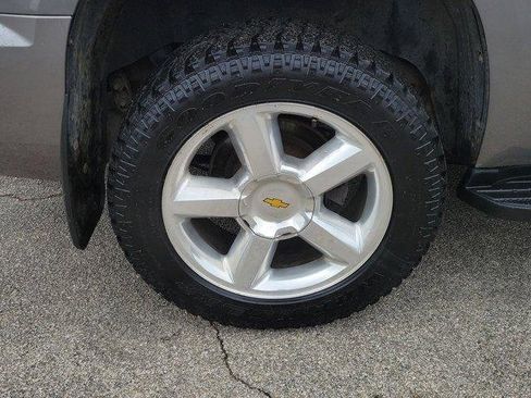 Used 2009 Chevrolet Tahoe LT w/ Luxury Package image 5