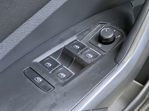Certified 2026 Volkswagen Jetta SE FWD image 30