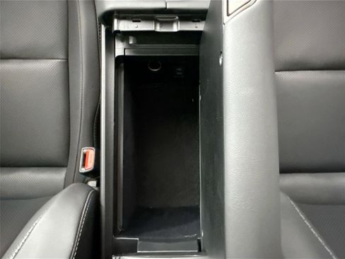 Certified 2025 Toyota Crown Signia w/ Advanced Technology Package AWD/4WD image 39