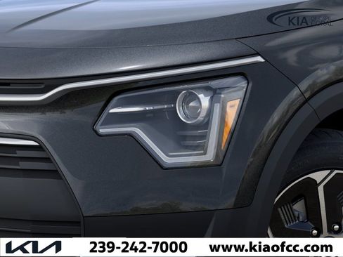 New 2026 Kia Niro EX FWD image 10