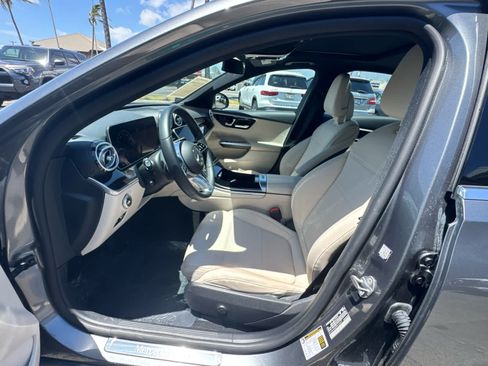 Used 2023 Mercedes-Benz C 300 Sedan image 13