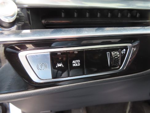 Used 2024 Cadillac Lyriq Luxury RWD image 37