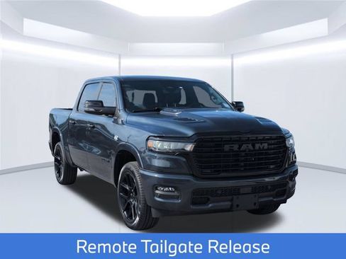 New 2026 RAM 1500 Laramie AWD/4WD image 9
