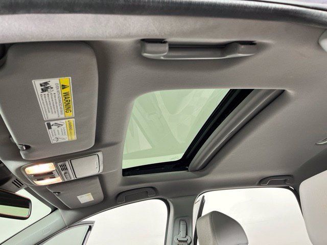 Used 2018 Honda CR-V Touring image 35