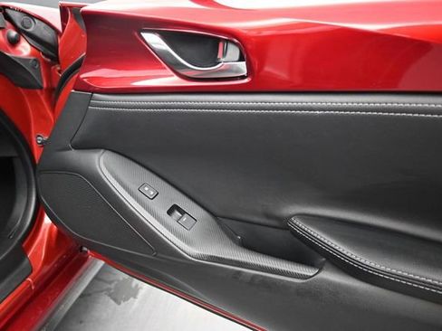 Used 2021 MAZDA MX-5 Miata RF Club RWD image 21