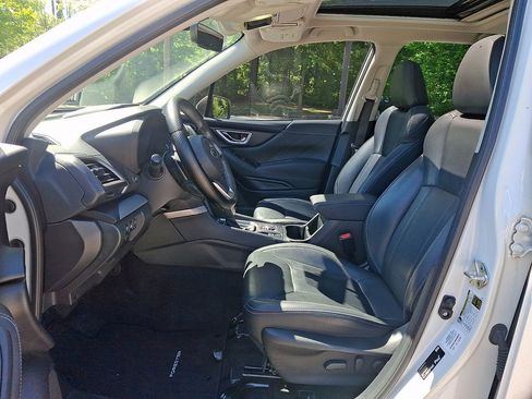 Used 2021 Subaru Forester Limited AWD/4WD image 13