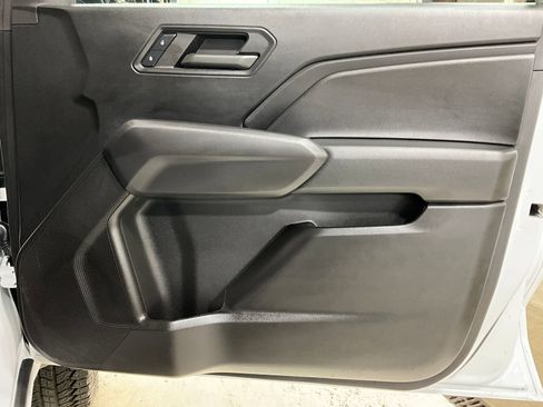 Used 2024 Chevrolet Colorado Trail Boss w/ Technology Package AWD/4WD image 24
