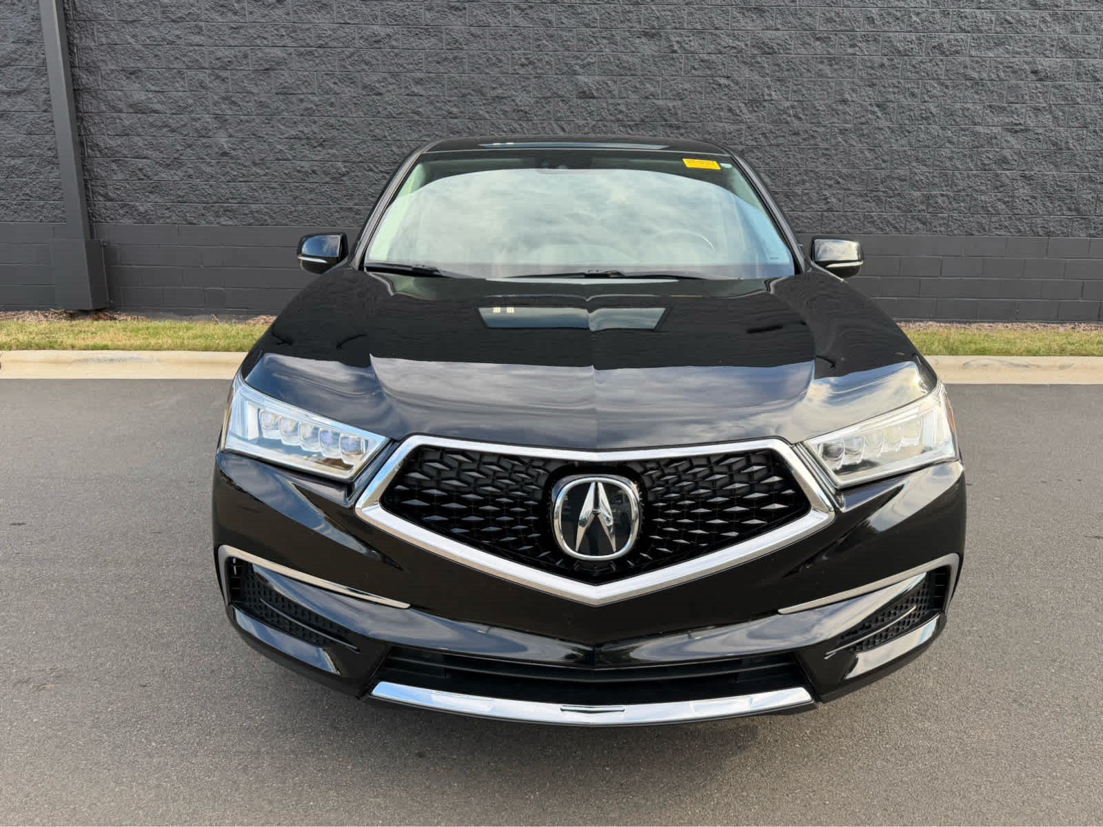 Used 2019 Acura MDX w/ Technology Package FWD image 3