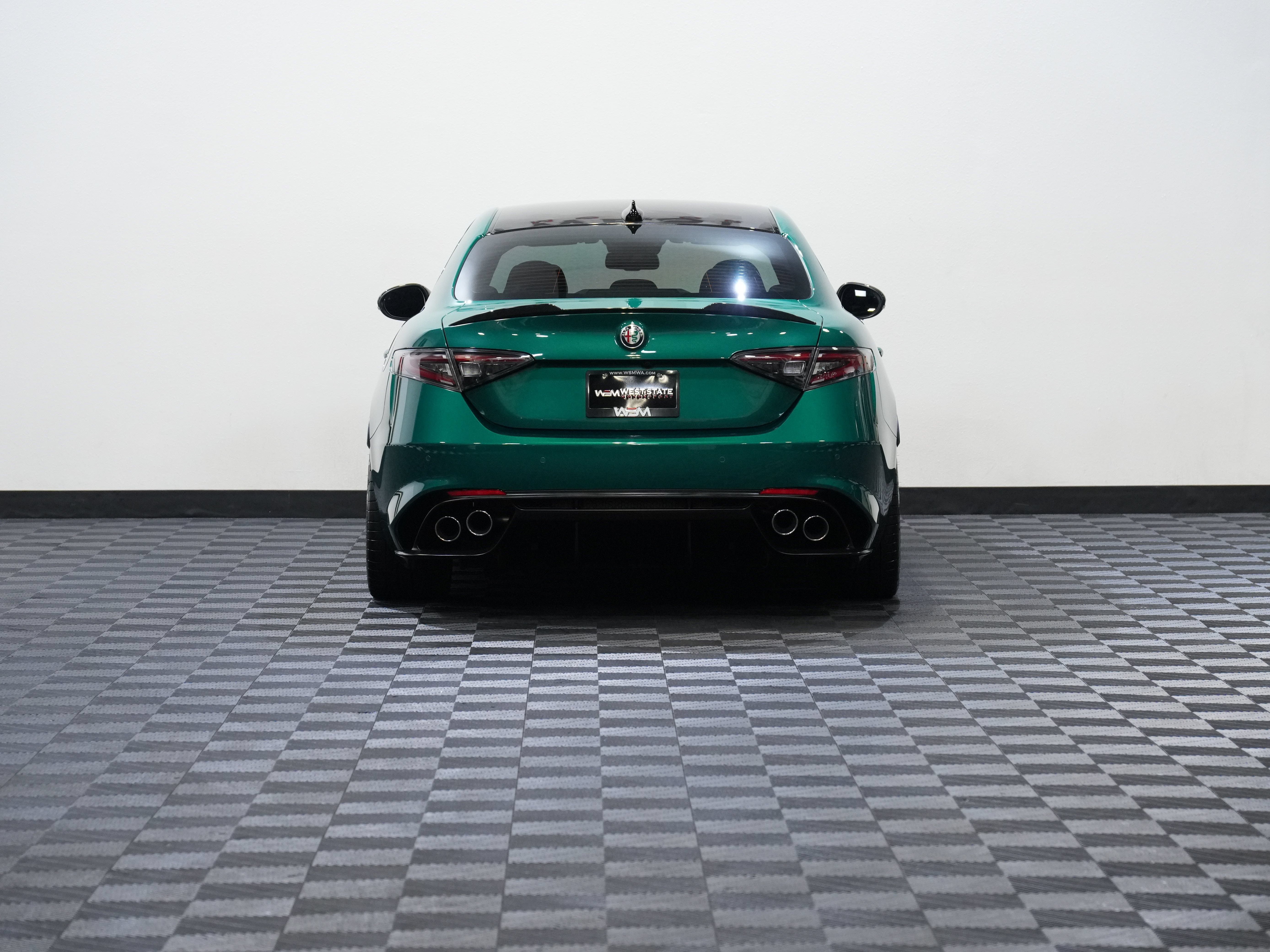 Used 2024 Alfa Romeo Giulia Quadrifoglio RWD image 7