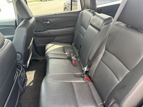 Used 2022 Honda Pilot Special Edition image 16