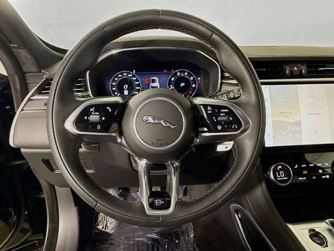 Used 2023 Jaguar F-PACE SVR AWD/4WD image 12