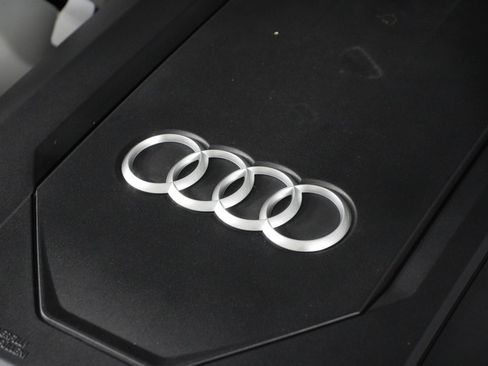 Used 2025 Audi Q5 2.0T Premium AWD/4WD image 25