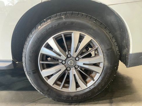Used 2017 Nissan Pathfinder SV AWD/4WD image 6
