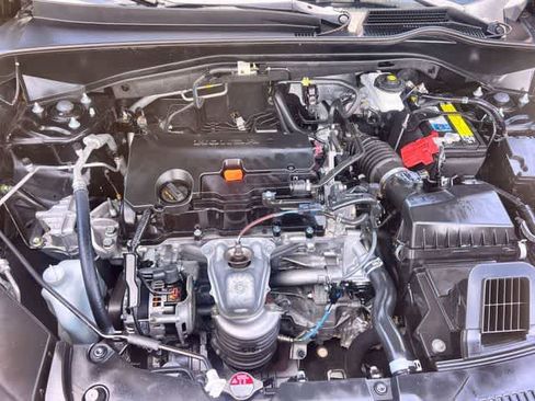 Used 2024 Honda HR-V EX-L image 10