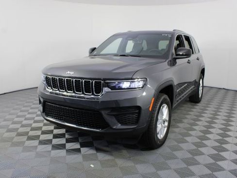 New 2026 Jeep Grand Cherokee Laredo AWD/4WD image 20