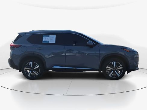 Used 2022 Nissan Rogue Platinum w/ Head-Up Display Package image 3