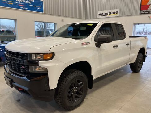 Used 2019 Chevrolet Silverado 1500 Custom Trail Boss image 1
