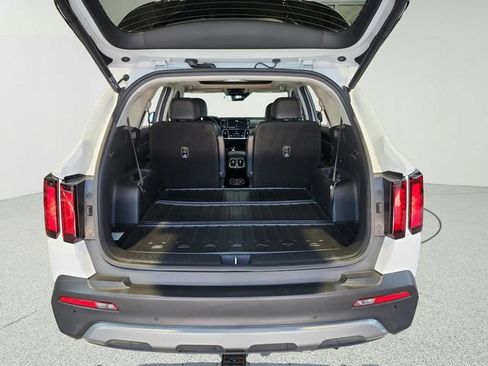 Certified 2022 Kia Sorento X-Line EX AWD/4WD image 30