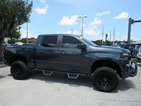 Used 2020 Chevrolet Silverado 1500 RST AWD/4WD image 2