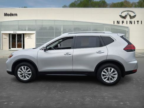 Used 2020 Nissan Rogue SV image 6