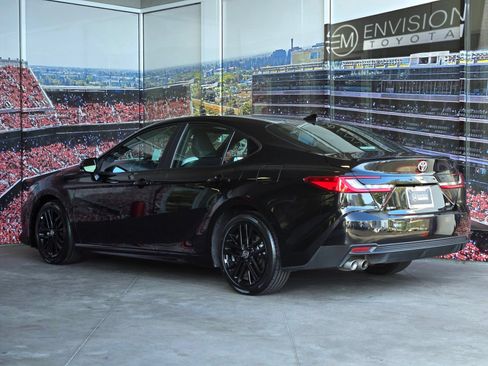 Certified 2025 Toyota Camry SE w/ Convenience Package FWD image 6