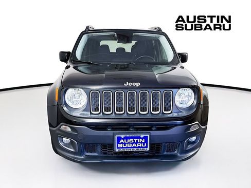 Used 2016 Jeep Renegade Latitude FWD image 2