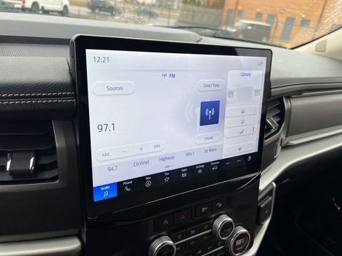 Certified 2024 Ford Expedition Max XLT image 14