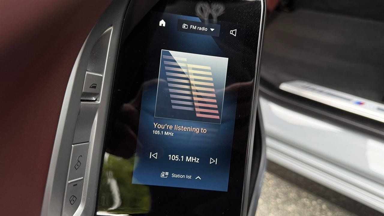 Used 2023 BMW i7 xDrive60 AWD/4WD image 44