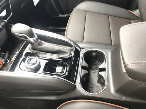 New 2025 GMC Canyon AT4 w/ Nightfall Edition image 21