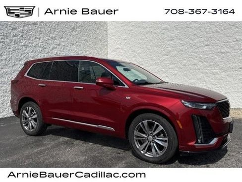 Used 2021 Cadillac XT6 Premium Luxury AWD/4WD image 1
