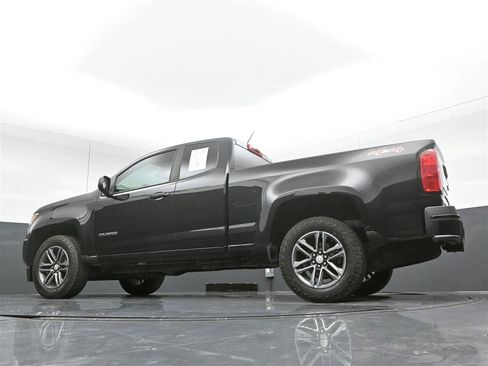 Used 2019 Chevrolet Colorado W/T w/ Custom Special Edition AWD/4WD image 34