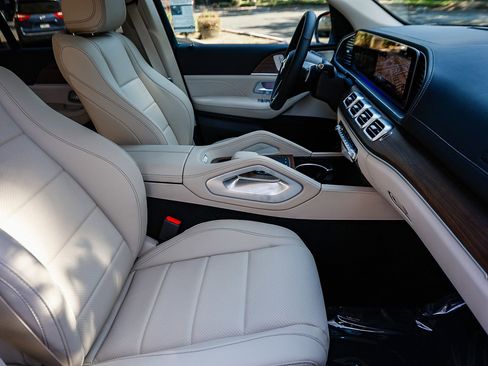 New 2026 Mercedes-Benz GLE 450 4MATIC image 17