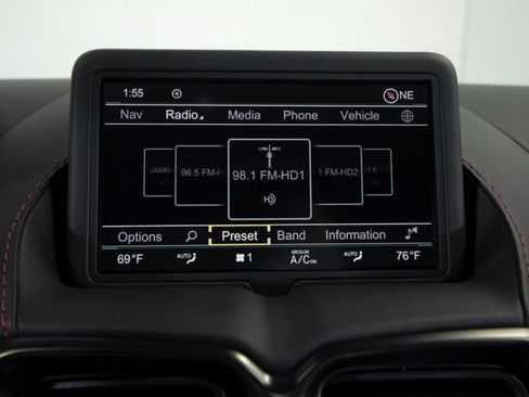 Used 2022 Aston Martin V8 Vantage Coupe image 30