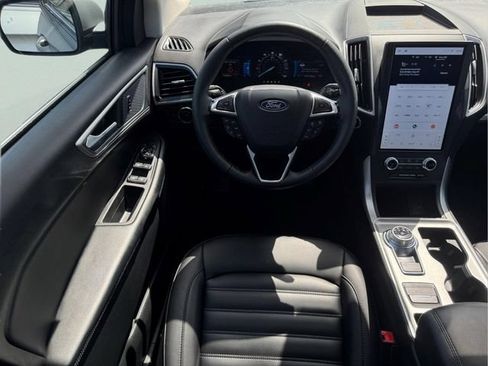 Used 2024 Ford Edge SEL w/ Convenience Package AWD/4WD image 8