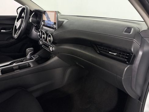 Used 2025 Nissan Sentra SV FWD image 30