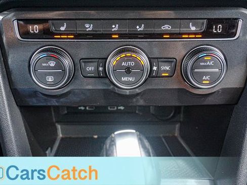 Used 2021 Volkswagen Tiguan SE FWD image 26