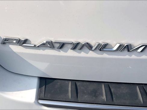 Certified 2023 Ford Explorer Platinum w/ Technology Package AWD/4WD image 7
