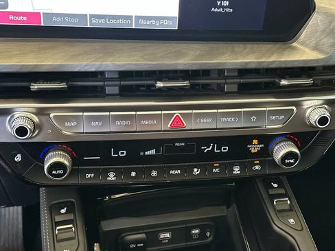 Used 2025 Kia Telluride EX X-Line AWD/4WD image 24