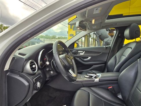 Used 2016 Mercedes-Benz C 300 4MATIC Sedan image 19