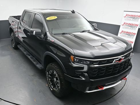 Used 2023 Chevrolet Silverado 1500 ZR2 w/ Technology Package image 21
