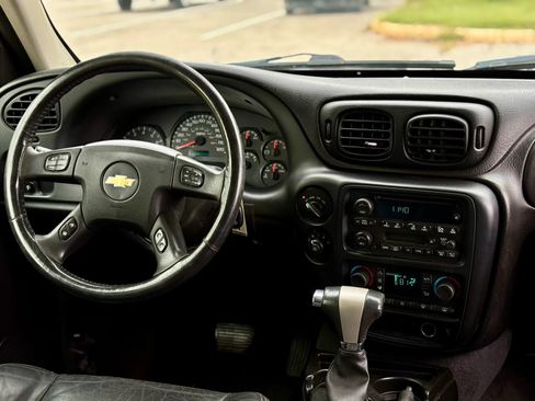 Used 2005 Chevrolet TrailBlazer LT w/ Luxury Package AWD/4WD image 20