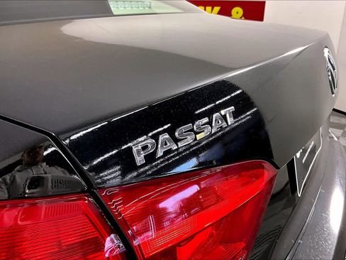 Used 2014 Volkswagen Passat 1.8T Wolfsburg Edition image 26