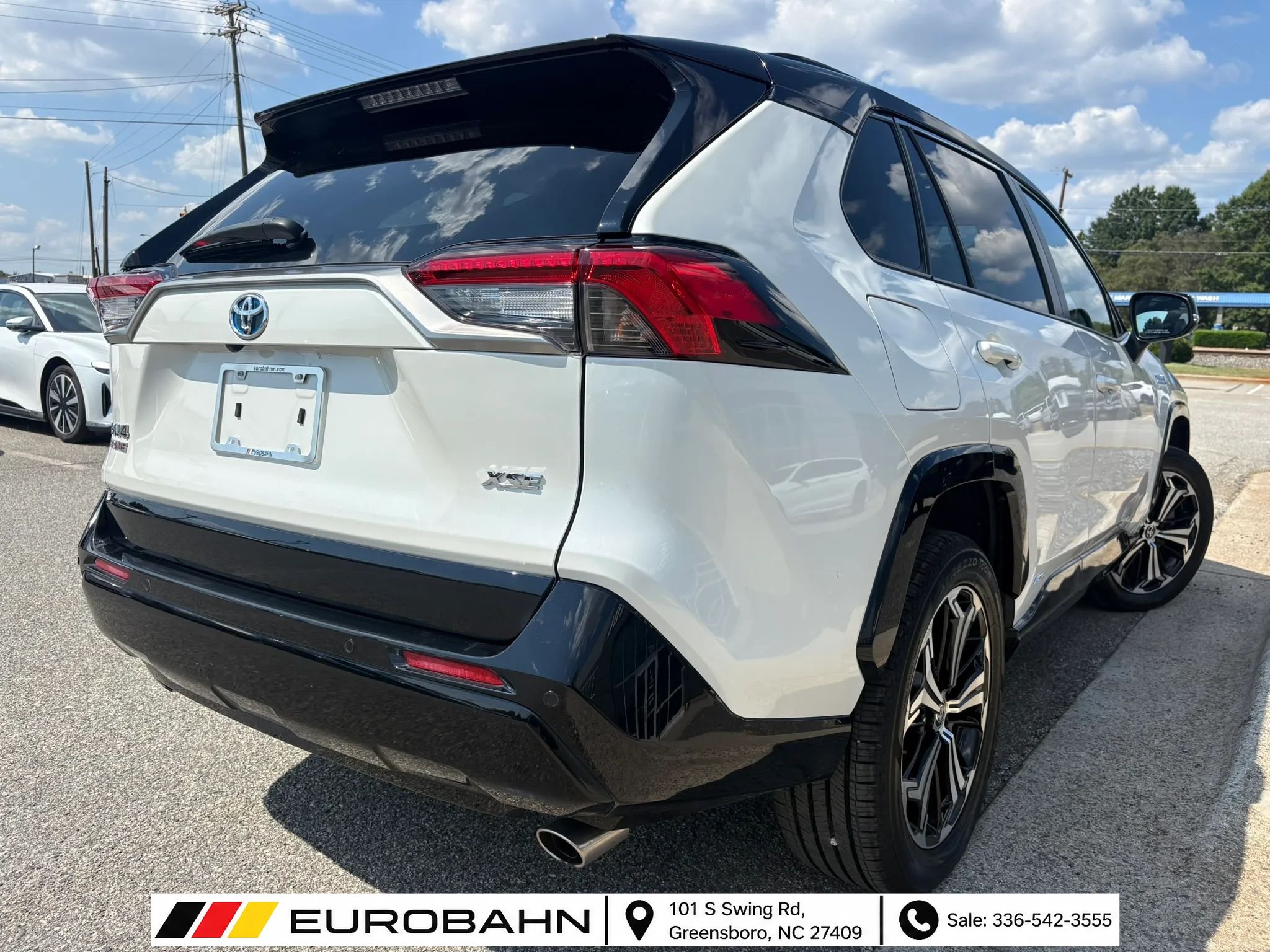 Used 2022 Toyota RAV4 XSE w/ Premium Package AWD/4WD image 5