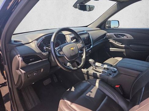 Used 2023 Chevrolet Traverse LT w/ LT Premium Package AWD/4WD image 10