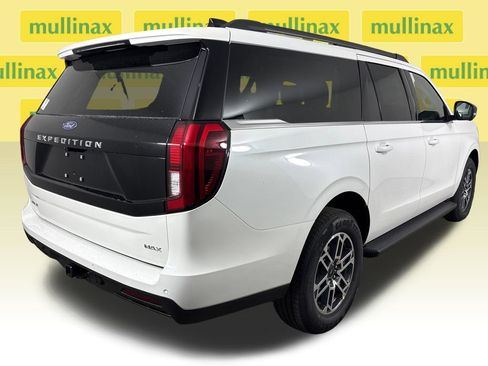 New 2026 Ford Expedition Max Active RWD image 4